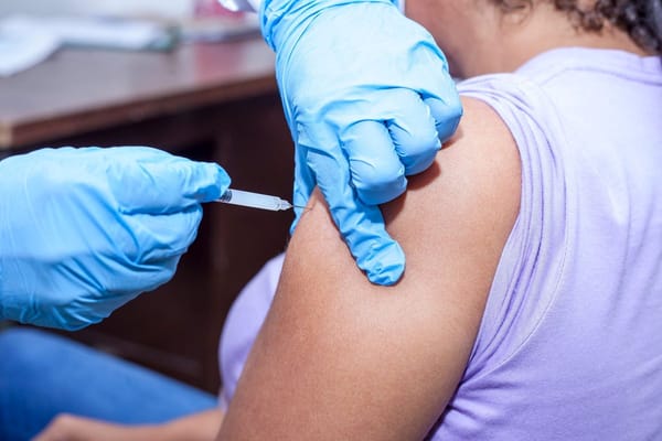 Vacina da Gripe 2026/2027: Quem Tem Direito à Vacinação Gratuita este Outono